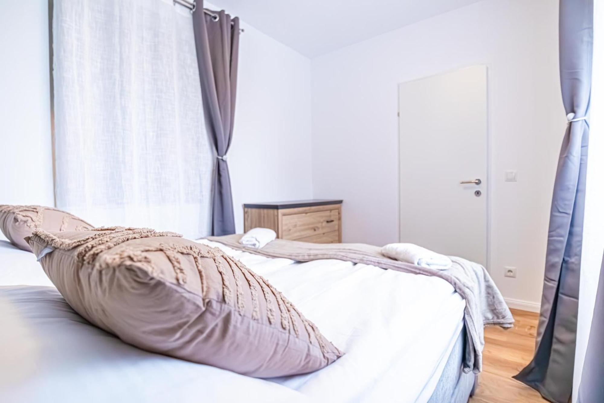Charming 1Br And 1Lr Apt Modern Design Donaustadt Vienne Extérieur photo