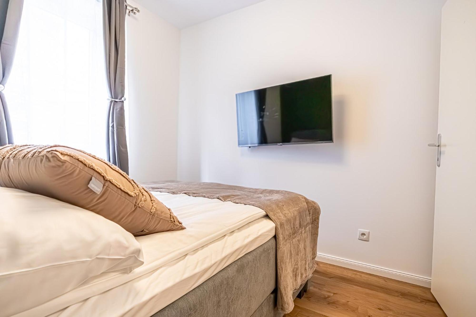 Charming 1Br And 1Lr Apt Modern Design Donaustadt Vienne Extérieur photo