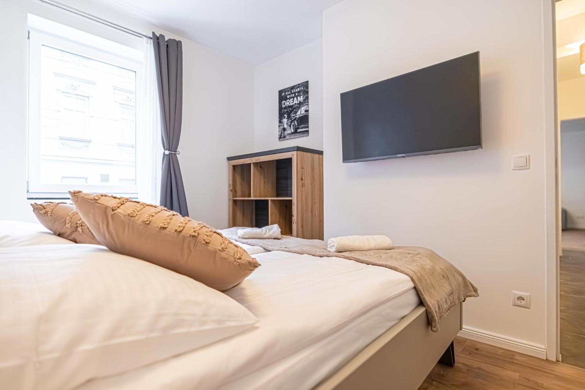 Charming 1Br And 1Lr Apt Modern Design Donaustadt Vienne Extérieur photo